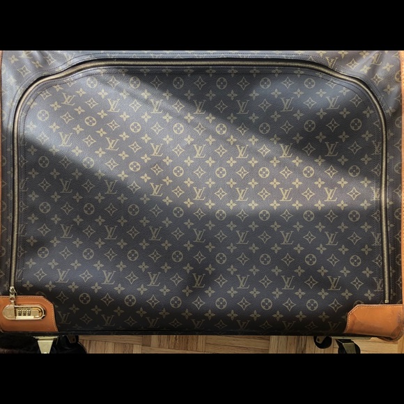 Louis Vuitton Pullman 80 with wheels - Picture 1 of 11